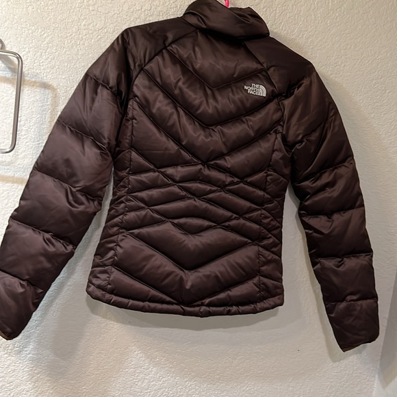 North Face 650 Jacket 😎 - Picture 2 of 7